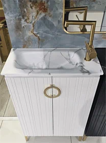 ארון 'בולוניה' 30*61