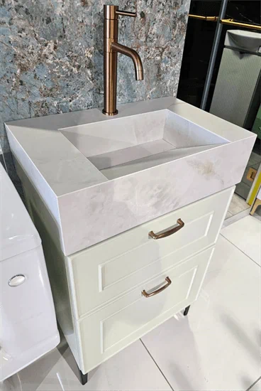 ארון 'ונציה שוקת' 35*55