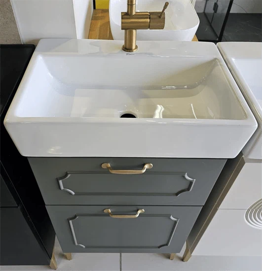 ארון 'ורד' 37*53