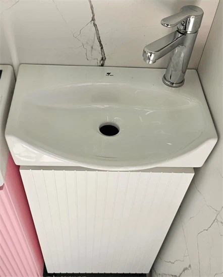 ארון 'נפטון' 30/22*42