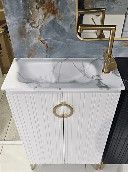 ארון 'בולוניה' 30*61