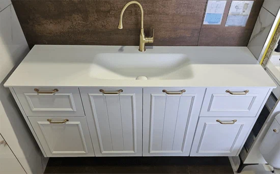 ארון 'סיציליה' 47*151