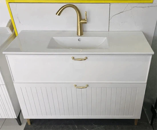 ארון 'מילאנו' 37*101